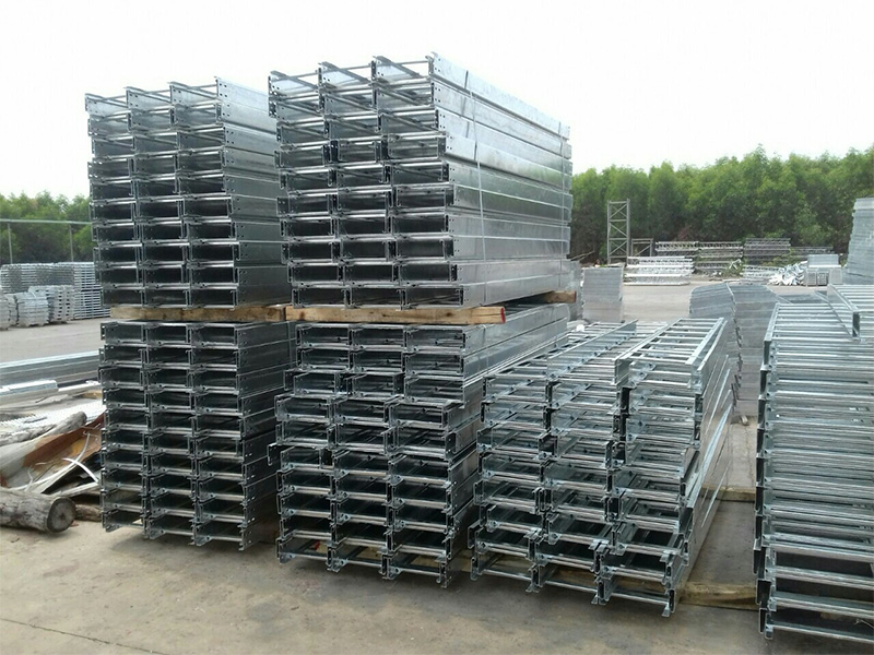 Thang máng cáp mạ kẽm nhúng nóng Thang máng cáp mạ kẽm nhúng nóng